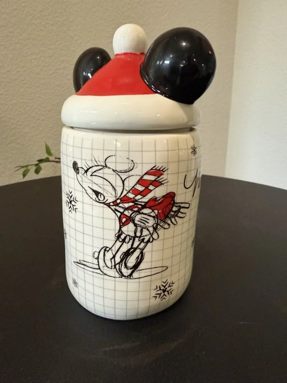 Disney Minnie Mouse Holiday Ceramic Mug with Ears-Shaped Lid